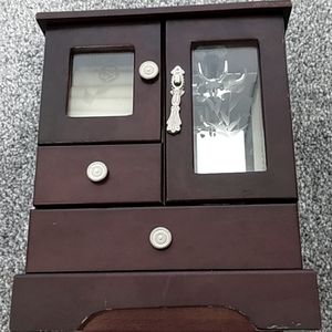 A Beautiful Jewlery Box